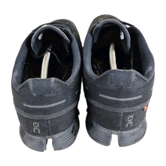 On Cloud 6 Men's Lifestyle Shoes Size 13 Triple Black Running Sneakers Defects - Picture 4 of 10